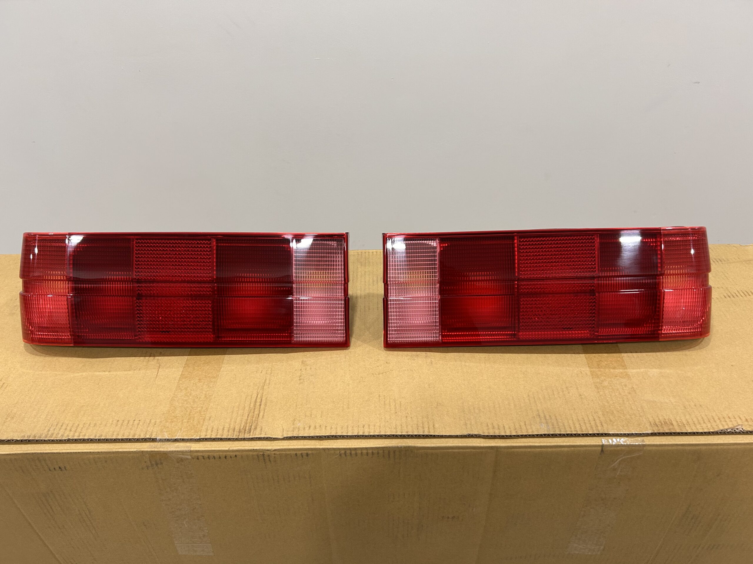 BMW E30 Early Pink EURO Taillight Set - Image 2