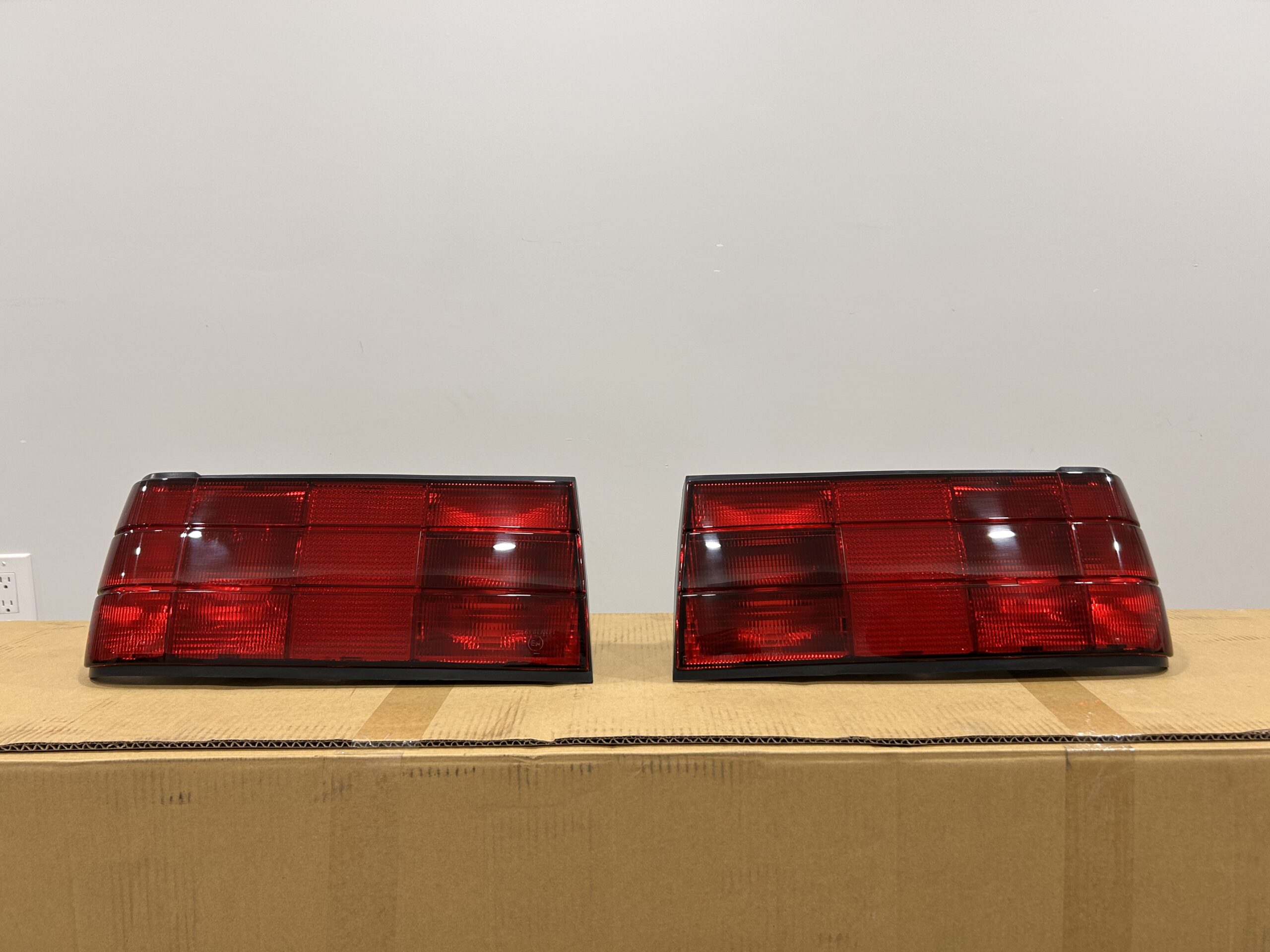 BMW E30 "Late Model" ALL-RED Euro Taillight Set