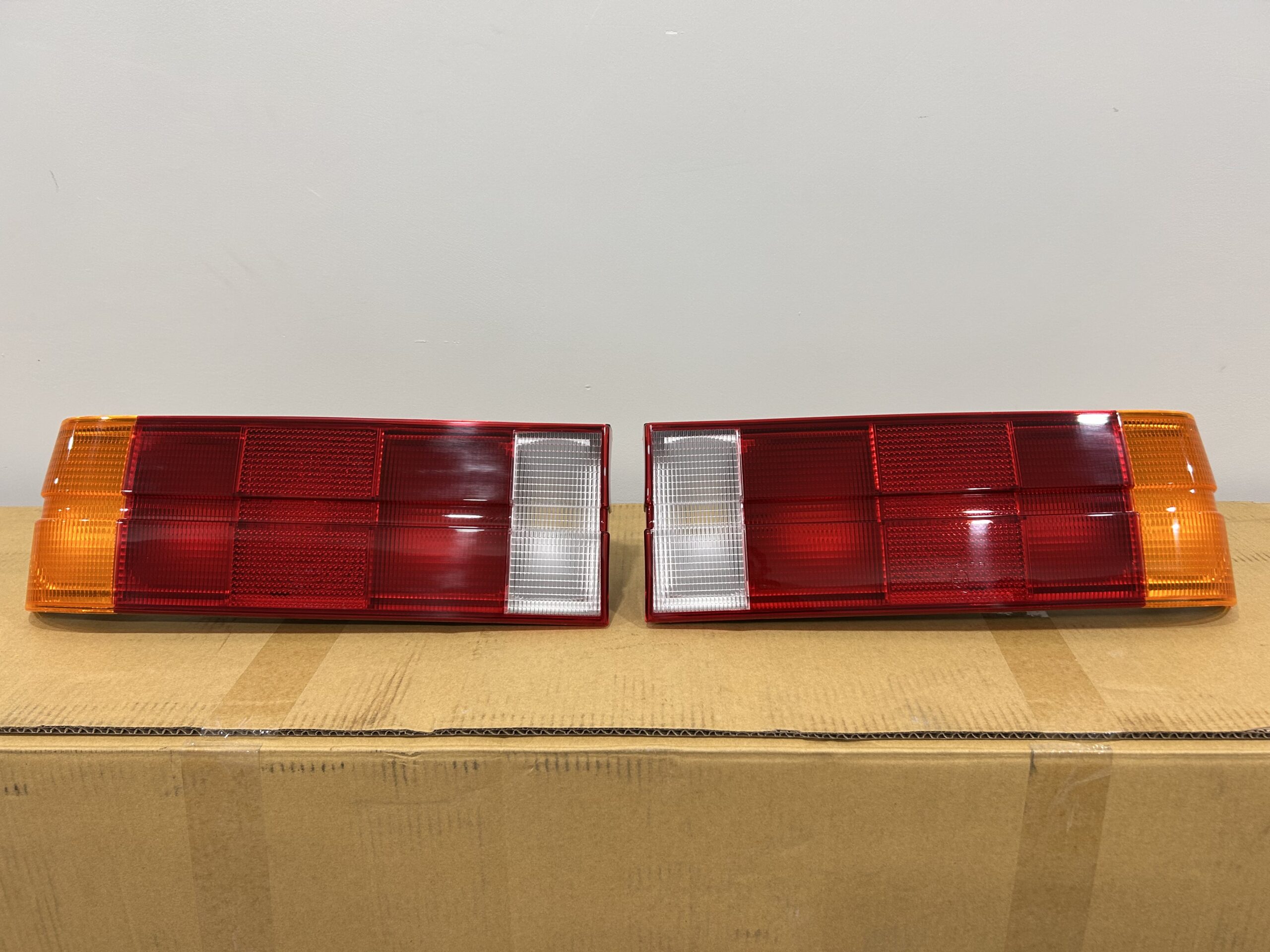BMW E30 Early "Euro" Taillight Set - Image 3